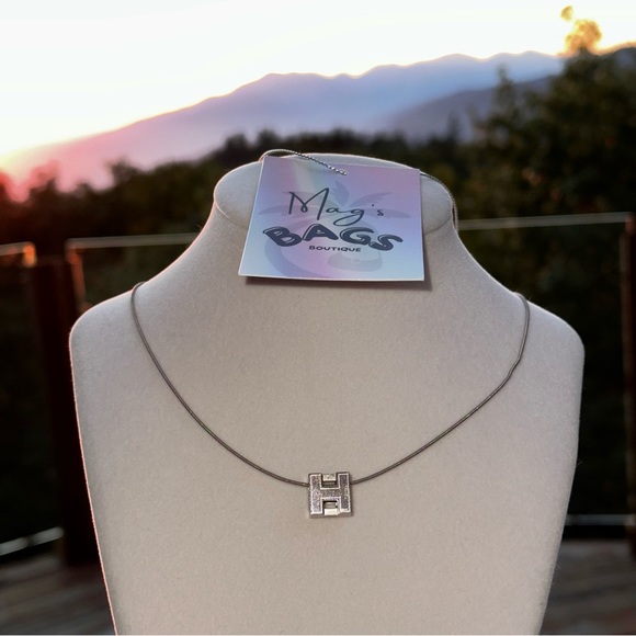 Hermès: Reversible Cubed Palladium Lacquered Cage d'H Pendant Necklace (Pink) - Picture 11 of 15